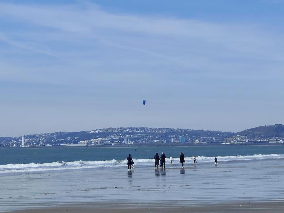 Shoreline Seaside Holiday Home Aberavon Beach Port Talbot Esterno foto